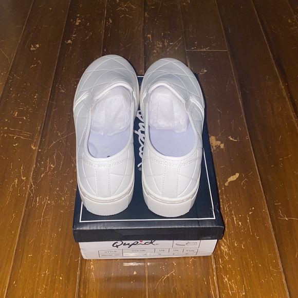 VICI collection White Skipper Quilted Platform Slip on Sneaker - Picture 4 of 5